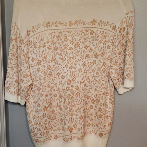 Shirt - Picture 3 of 4